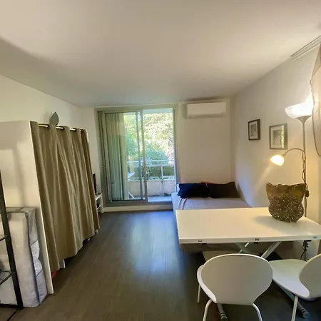 Ouest-cosy Studio, Clim Wifi Lägenhet *